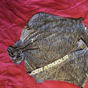 Long sleeve hooded pull over .